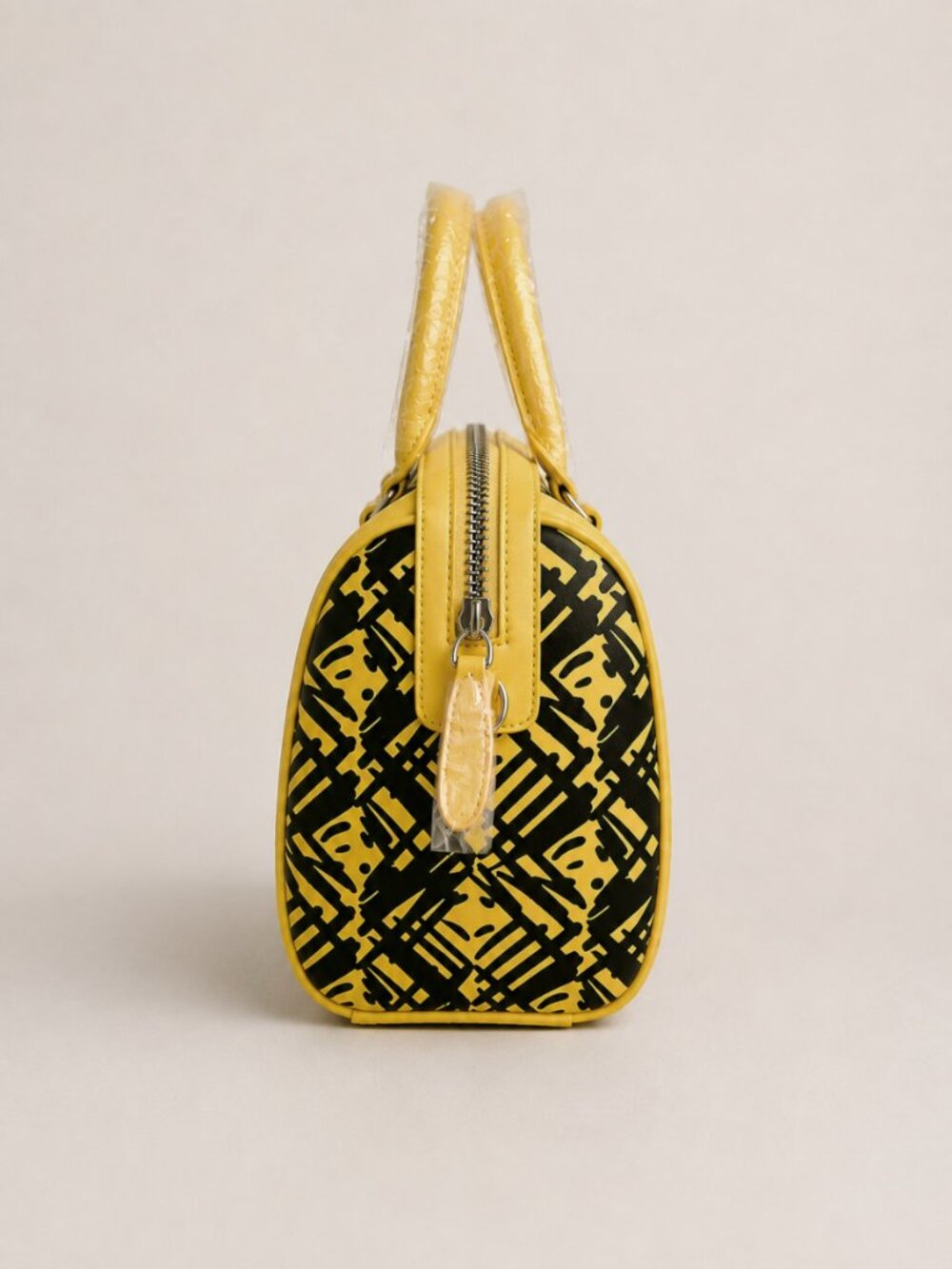 Sassy Jones Gianna Graffiti Boston Bag Satchel Yellow Black Crossbody NWOT - Picture 4 of 8